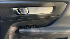 Volvo XC40 2.0 B4P Plus Dark 5dr Auto Petrol Estate